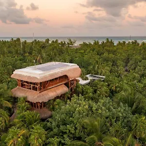 Casa Moksha Hotel